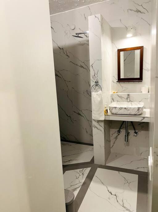 Imperial Apartment New Delhi Luaran gambar